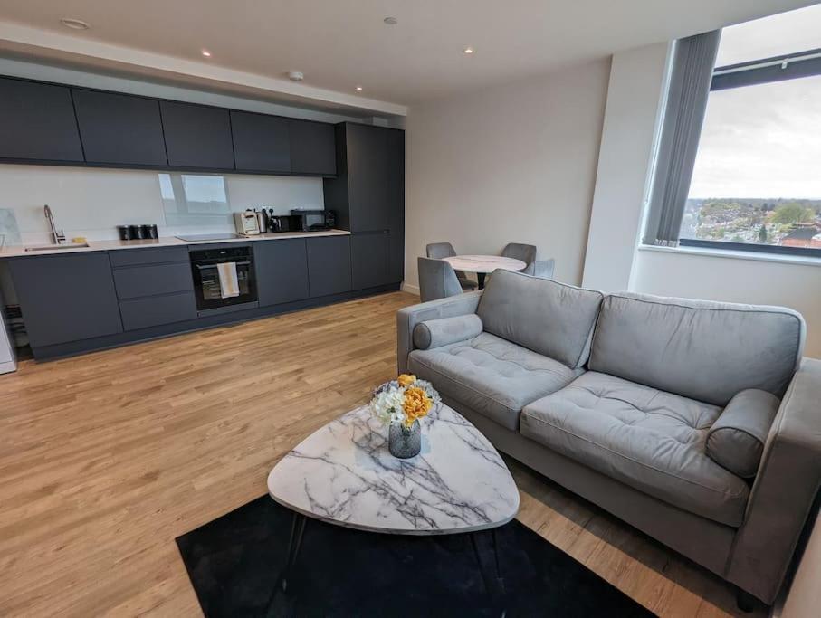 Lovely 1 Bed Apartment - Old Trafford Manchester Eksteriør billede